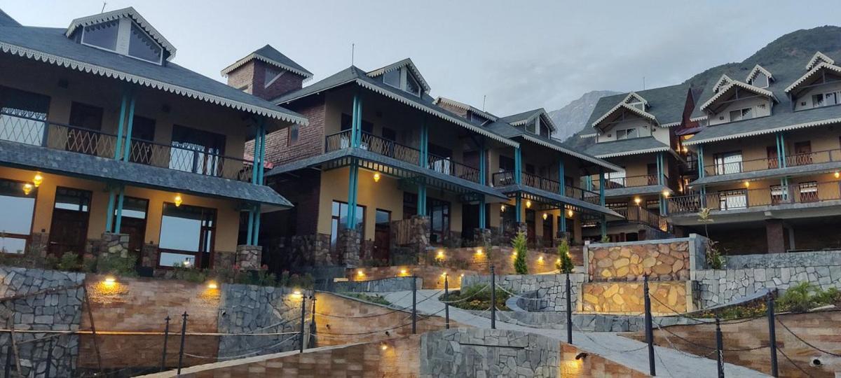 Tiaraa Jujurana Resort T Pathyar Kültér fotó