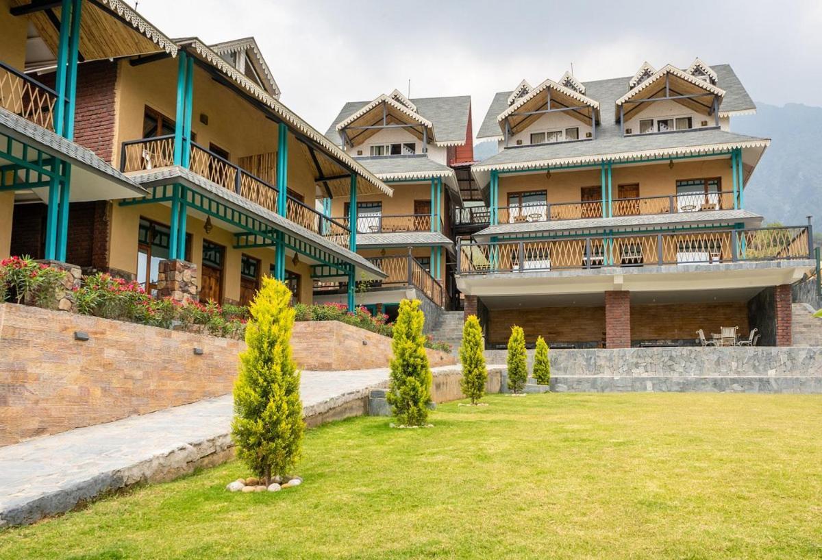 Tiaraa Jujurana Resort T Pathyar Kültér fotó