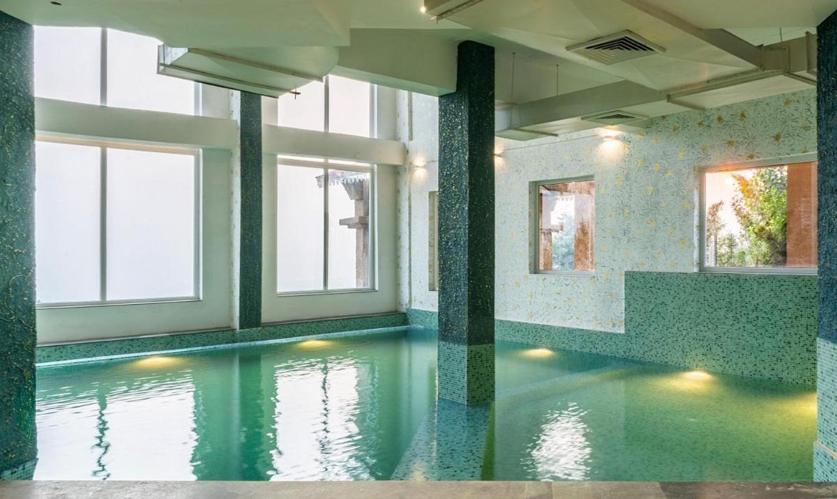 Tiaraa Jujurana Resort T Pathyar Kültér fotó